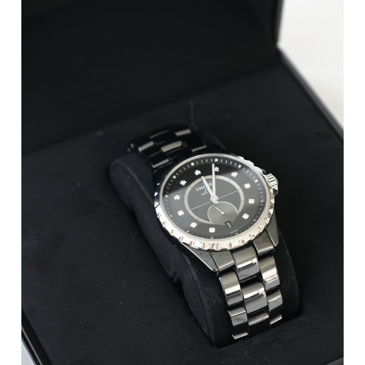 Montre Chanel J12